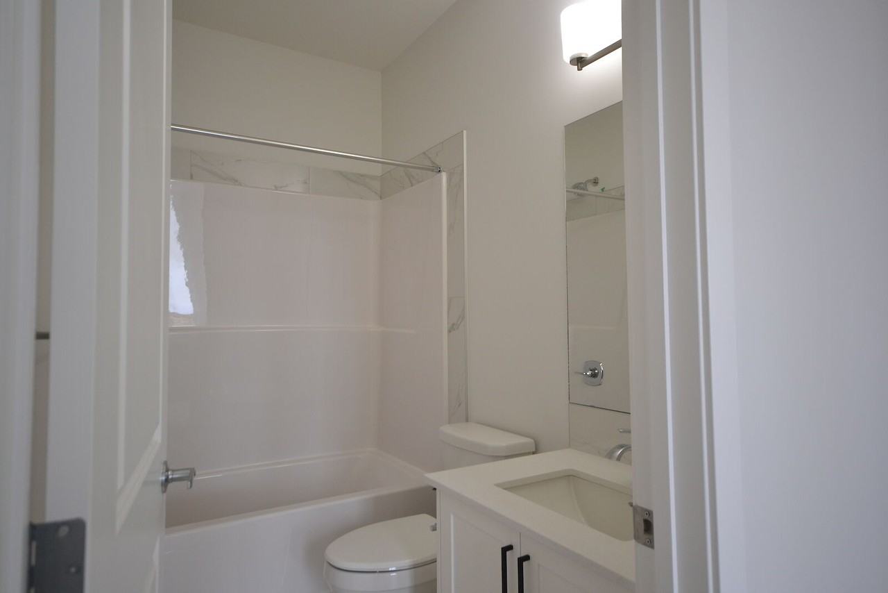 215 Mallard Grove Se - Photo 7 of 37