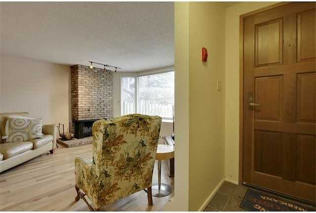 1215 Cameron Ave Sw - Photo 3 of 24