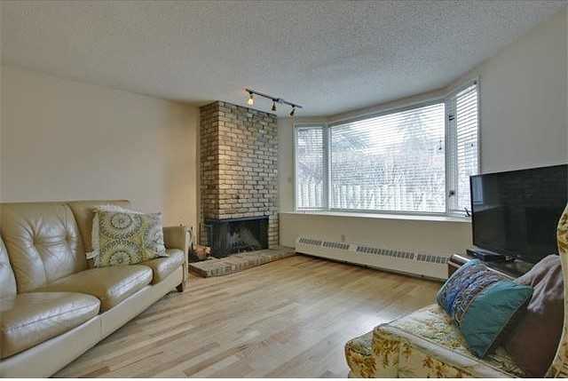 1215 Cameron Ave Sw - Photo 4 of 24