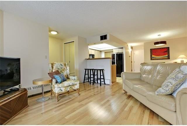 1215 Cameron Ave Sw - Photo 7 of 24