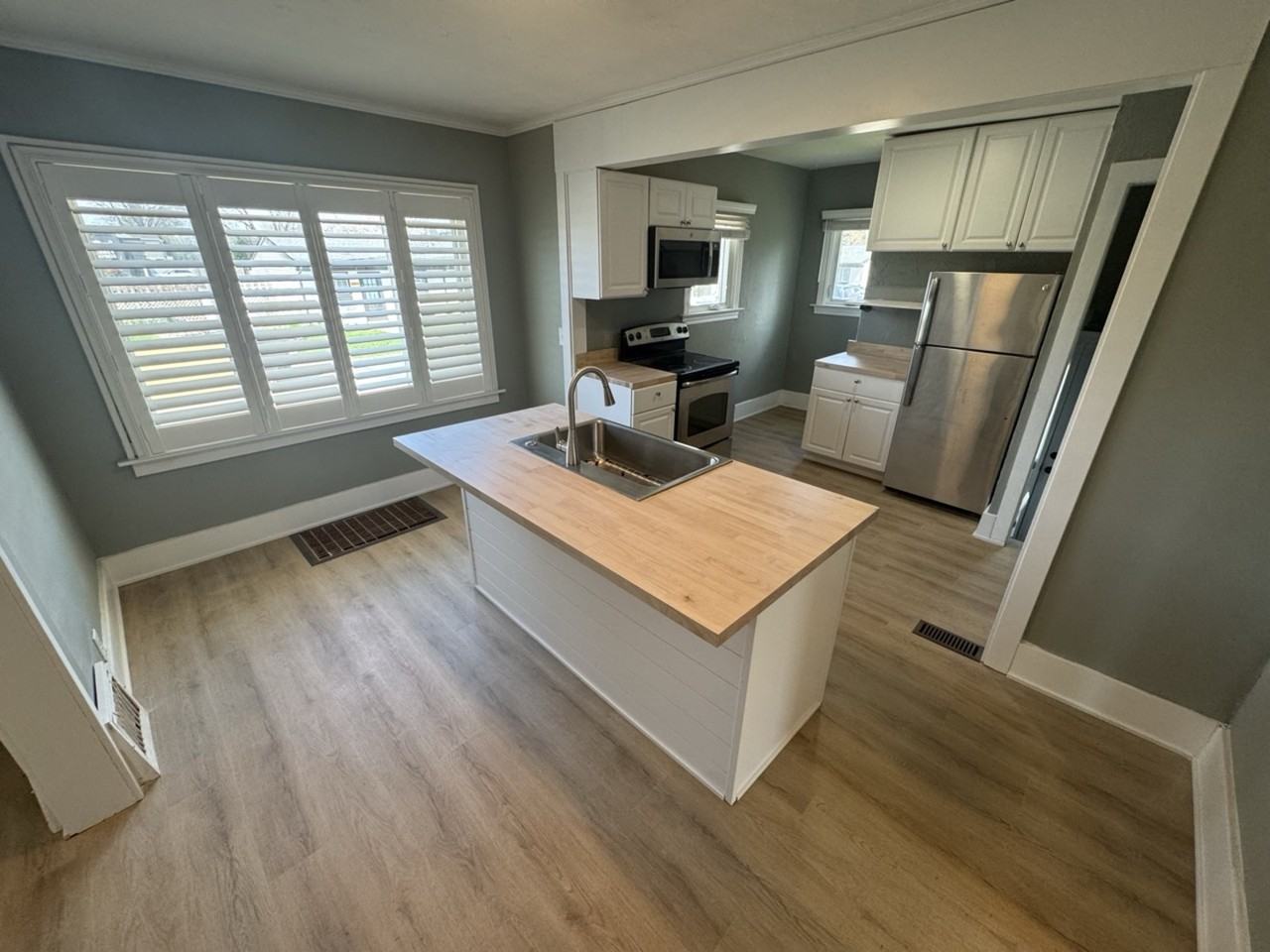 115 S Edison Ave #NA - Photo 2 of 11