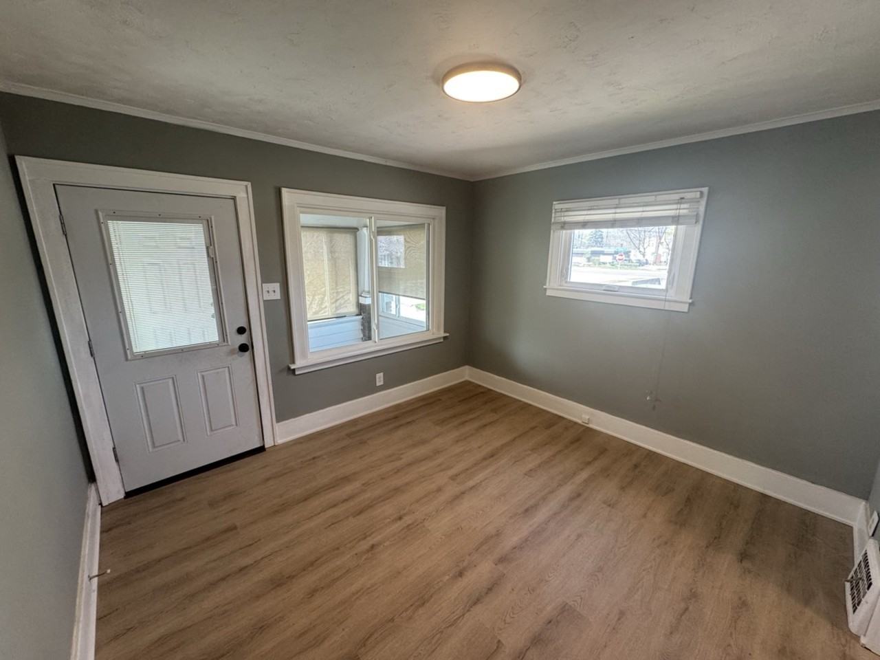 115 S Edison Ave #NA - Photo 4 of 11