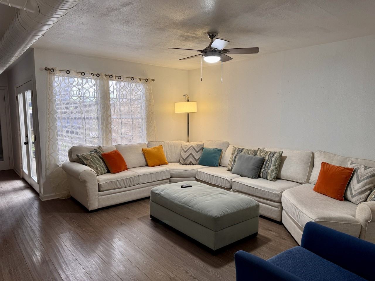 525 Towne House Ln #525 - Photo 3 of 22