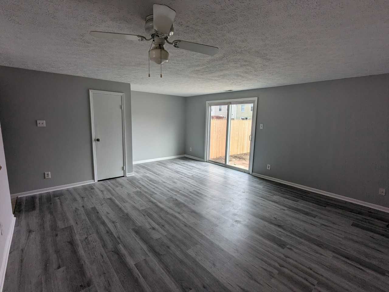45 Vanderbilt Ct #45 - Photo 5 of 12