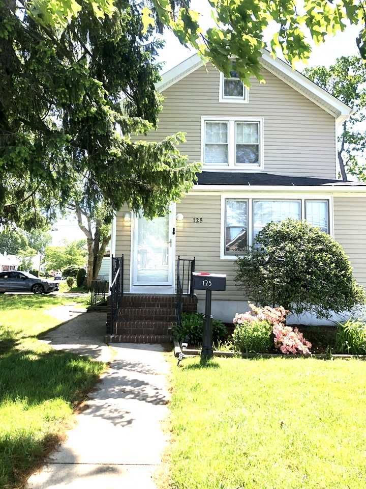 125 East Ave #2 - Photo 2 of 30