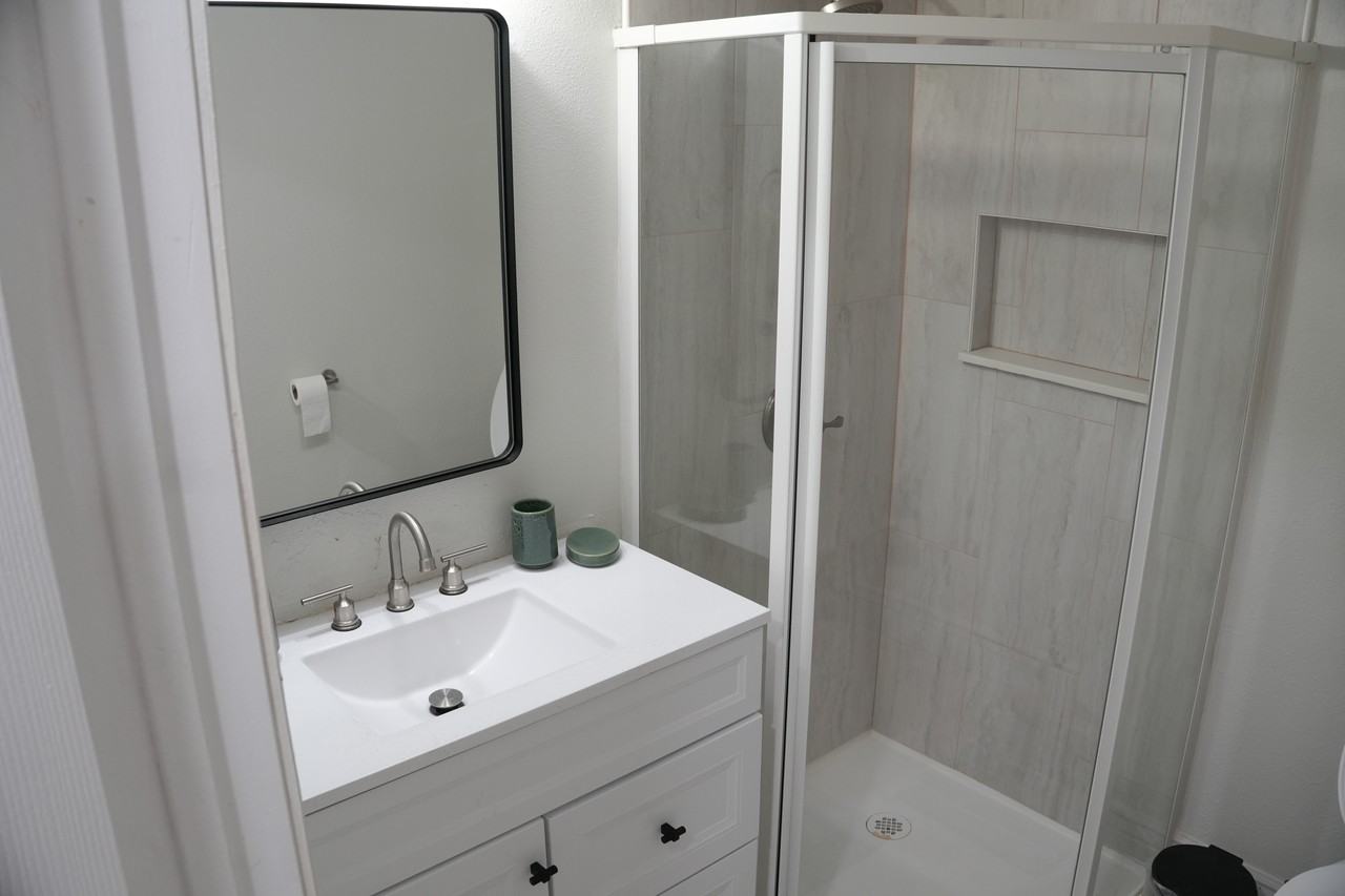 2607 E Nichols Cir #2607 - Photo 5 of 12