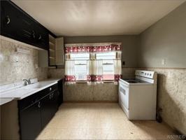 featured image of 733 Lasalle Ave #2