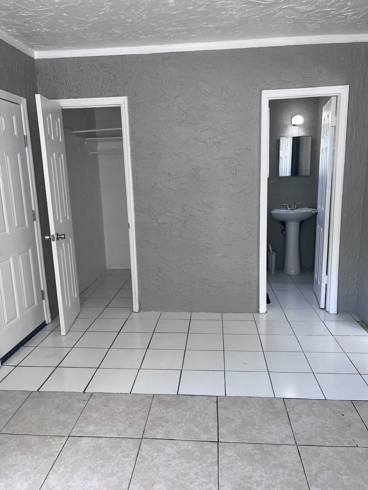 295 E Fort Dade Ave #295 - Photo 7 of 8