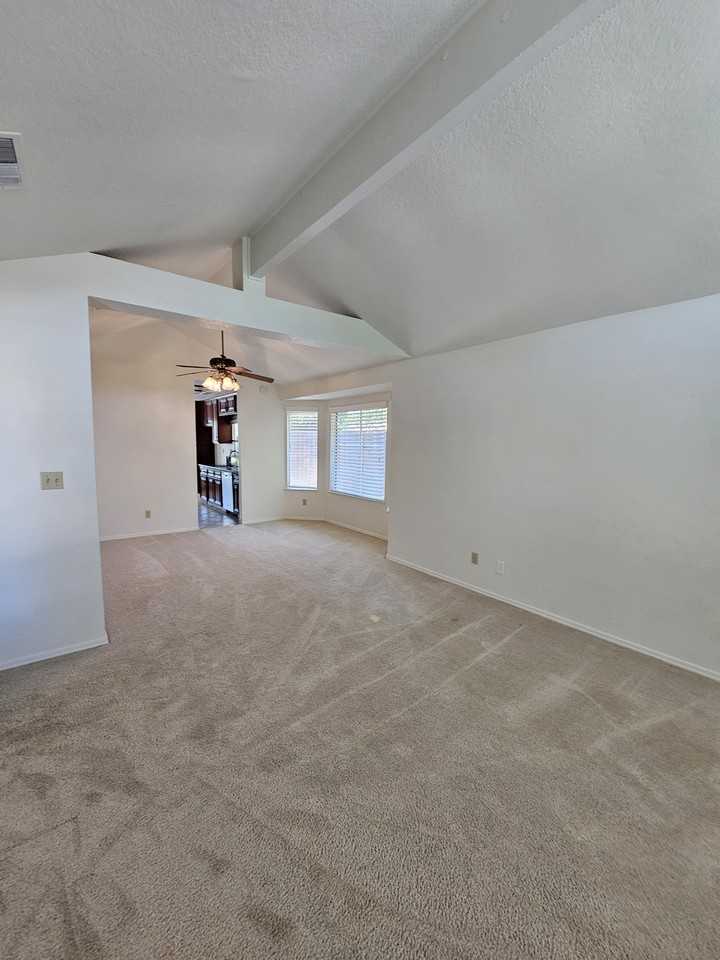 982 W Springer Dr #NA - Photo 4 of 9
