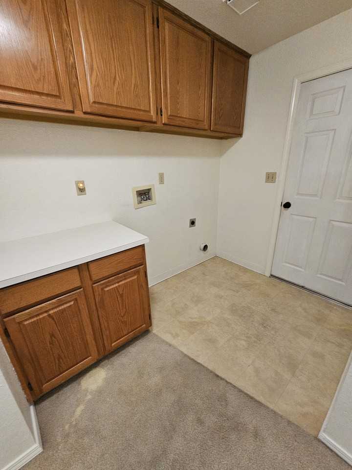 982 W Springer Dr #NA - Photo 7 of 9