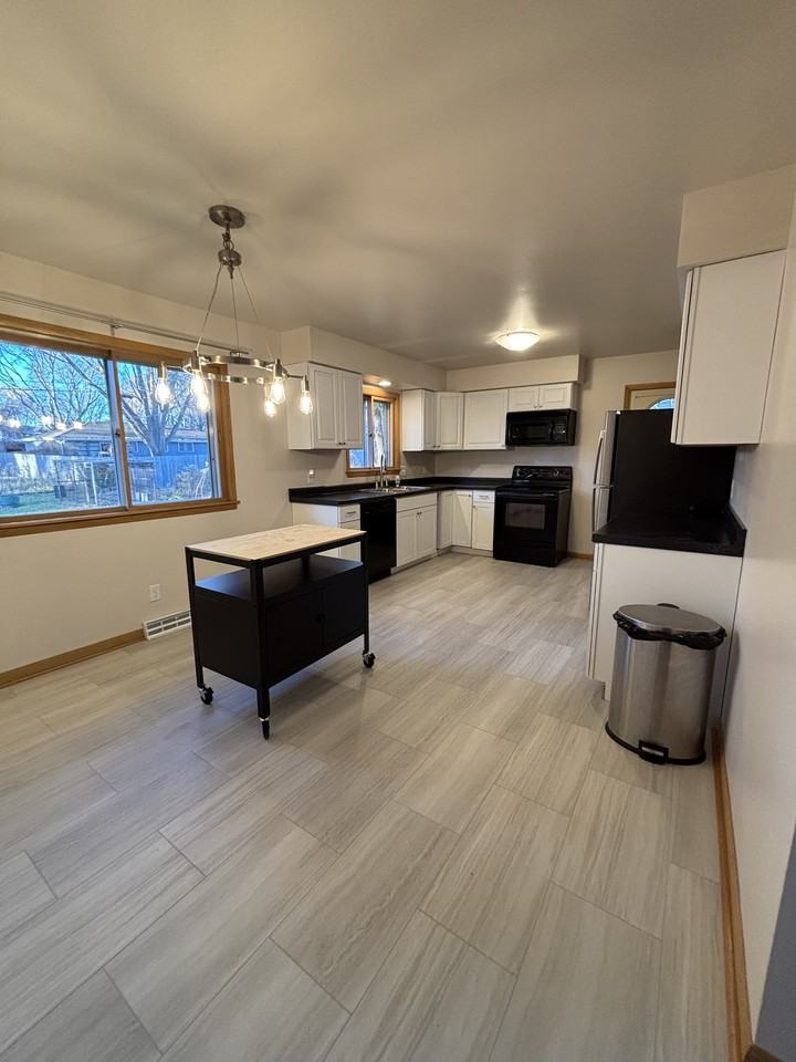 4806 Goldfinch Dr #NA - Photo 5 of 13