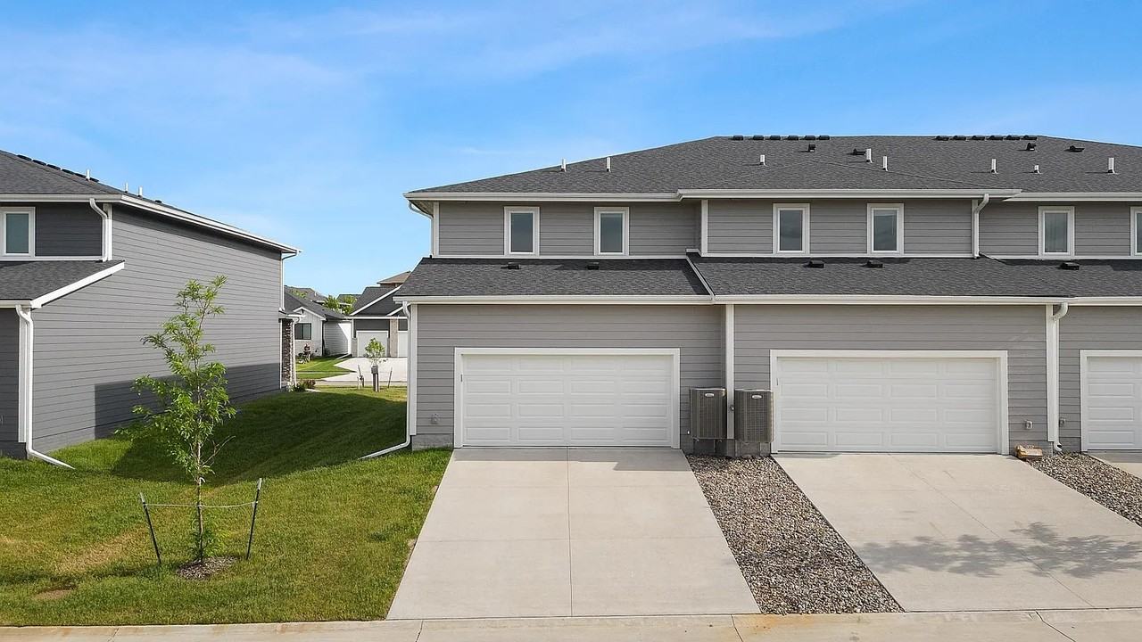 16637 Wilden Dr #16637 - Photo 5 of 35