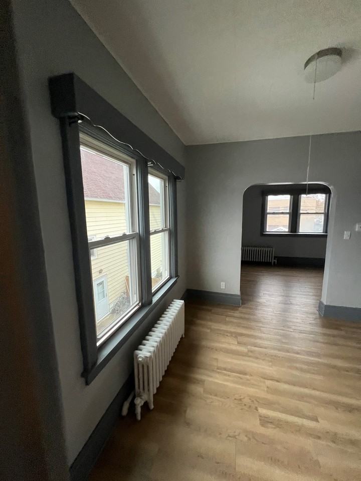 189 Roland Ave - Photo 3 of 22