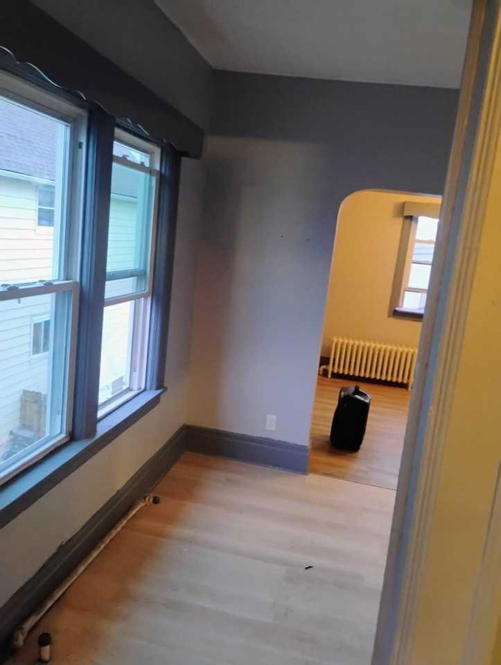 189 Roland Ave - Photo 5 of 22