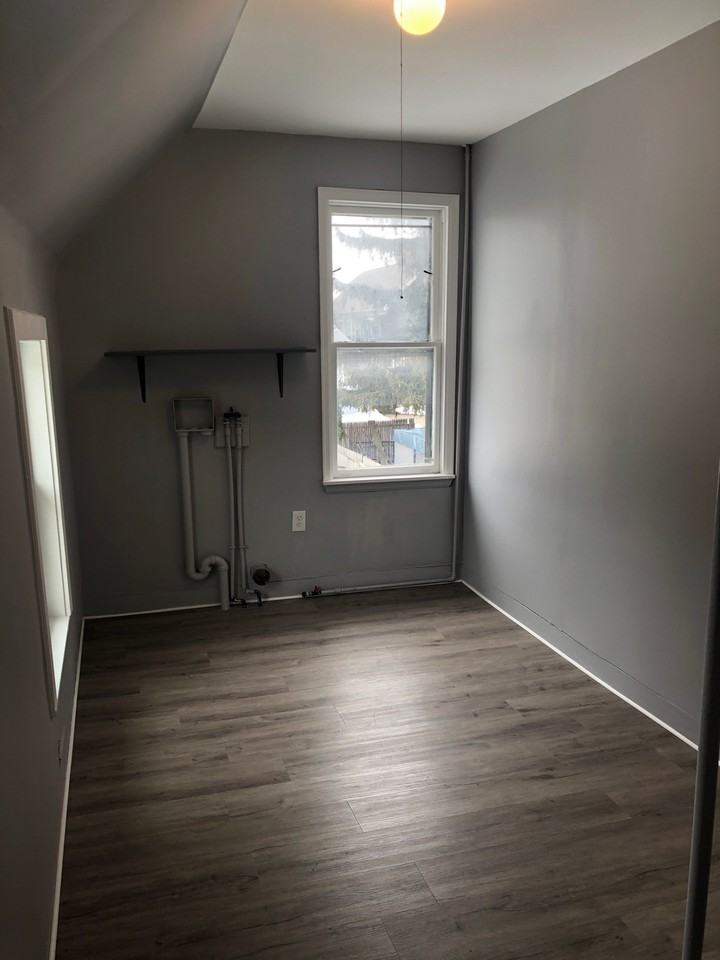 314 Davey St - Photo 3 of 22