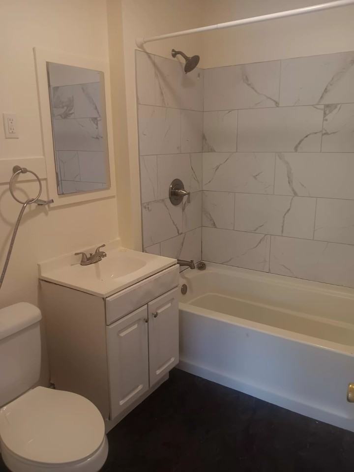 1032 Campbell Ave #3rdFL - Photo 3 of 16