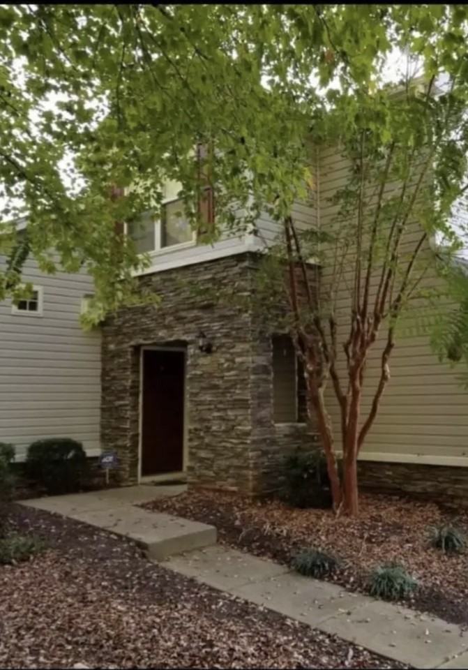 119 W Oaks Pl #NA - Photo 3 of 10