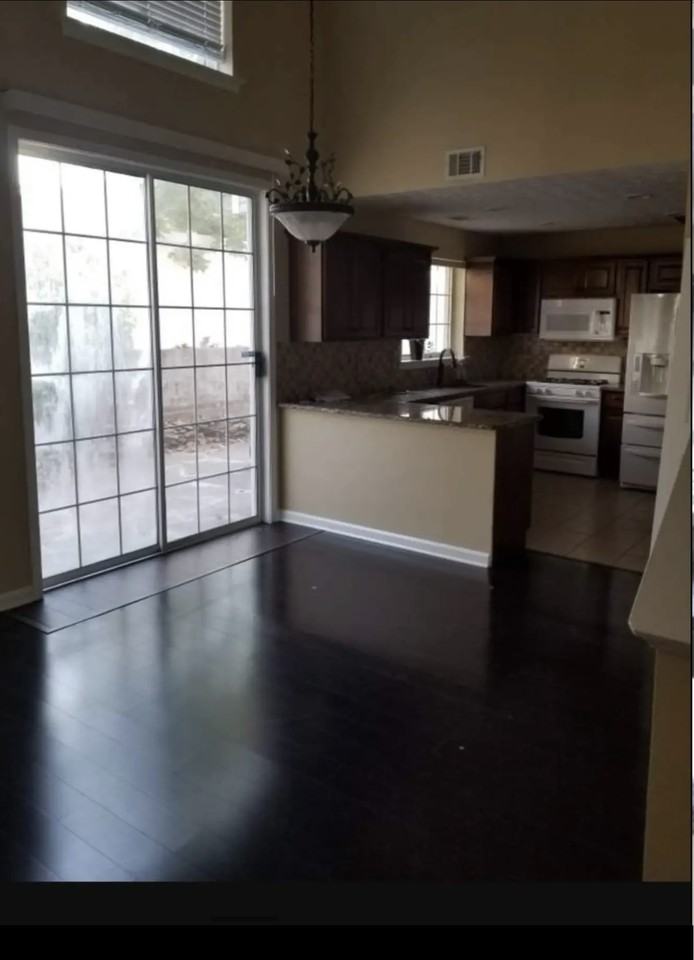 119 W Oaks Pl #NA - Photo 7 of 10