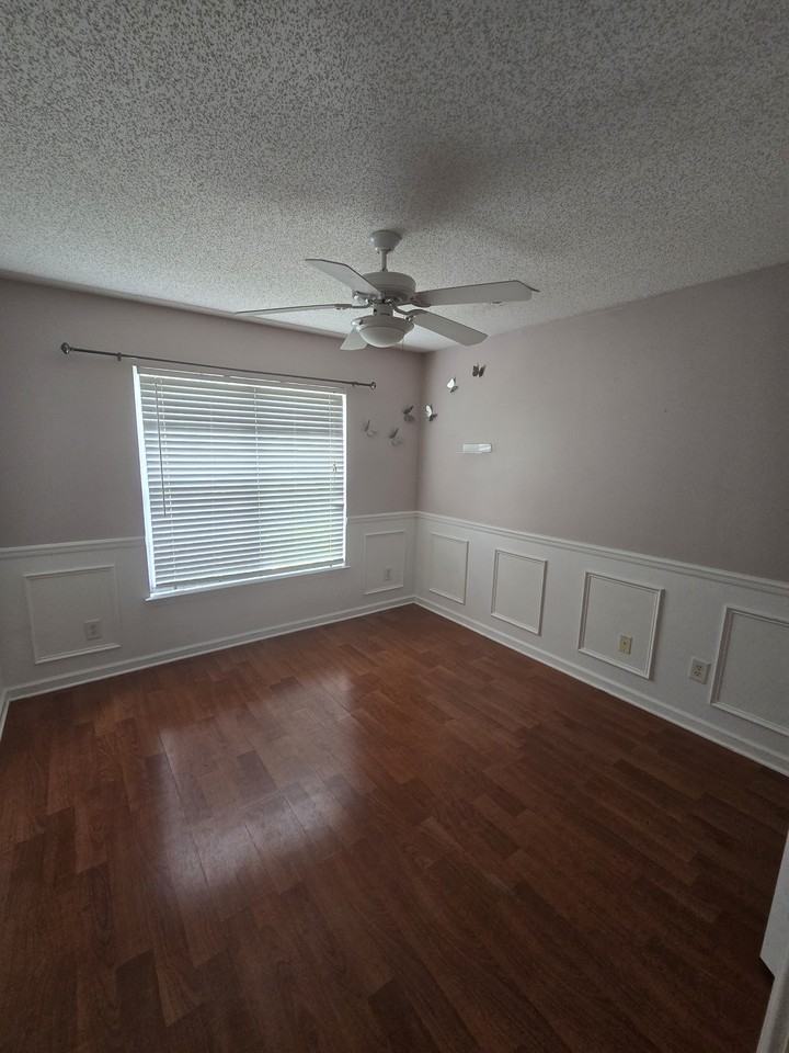 9550 Leeds Cir #NA - Photo 3 of 15