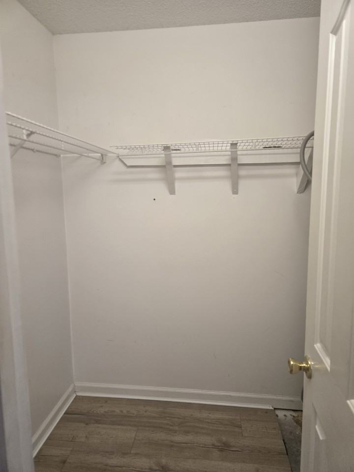 9550 Leeds Cir #NA - Photo 7 of 15