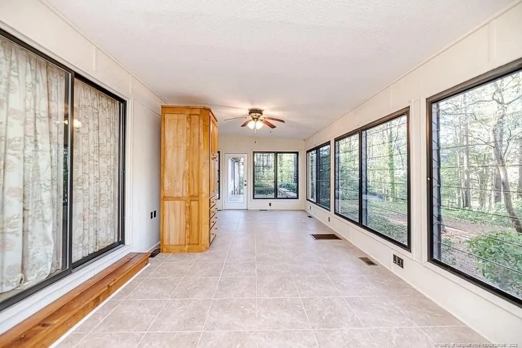 1906 Wedgewood Dr #NA - Photo 5 of 39