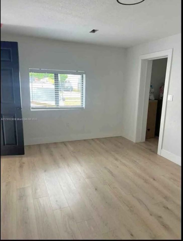 801 Nw 75th St #NA - Photo 3 of 8