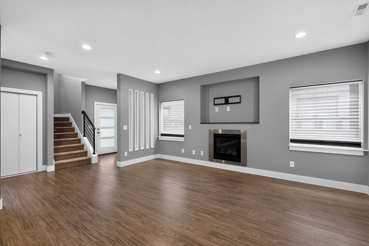 32838 Ten Trails Pkwy Se #NA - Photo 2 of 26
