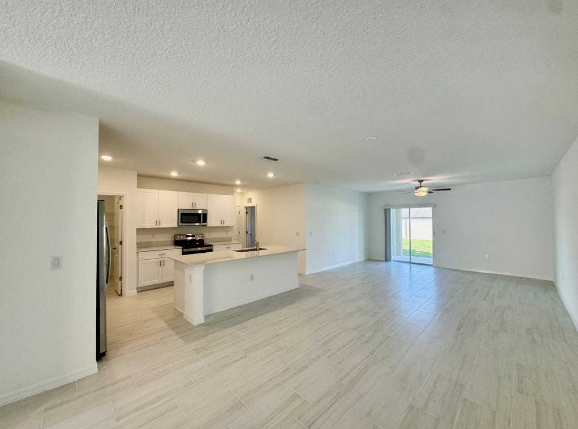 11750 Radiant Shore Loop #NA - Photo 2 of 27