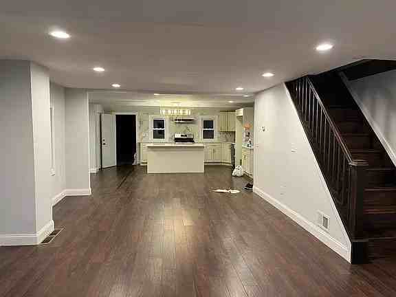 9 Hobart St #NA - Photo 5 of 19