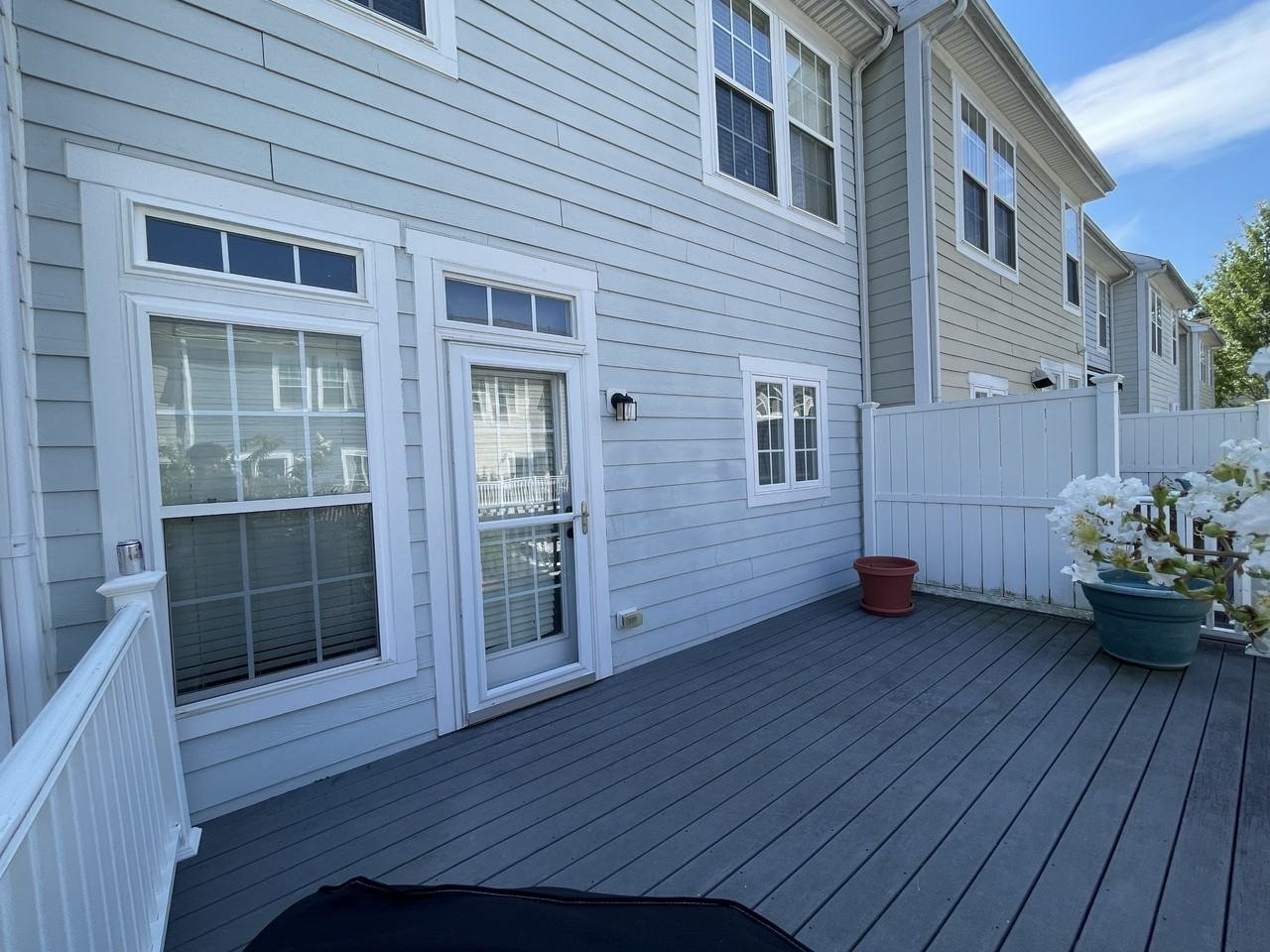300 Dixon St #306 - Photo 4 of 6