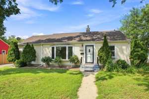featured image of 7620 Harriet Ave #NA
