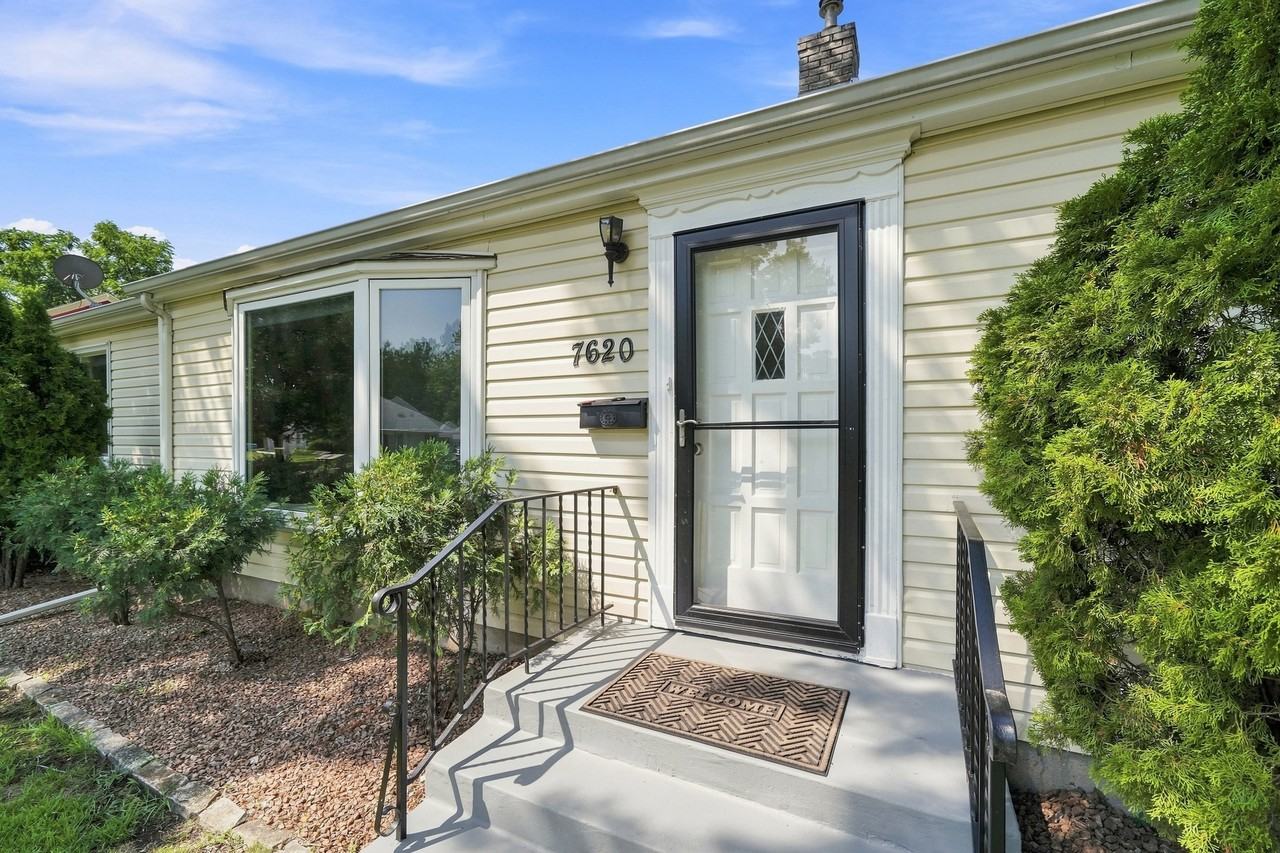7620 Harriet Ave #NA - Photo 3 of 24