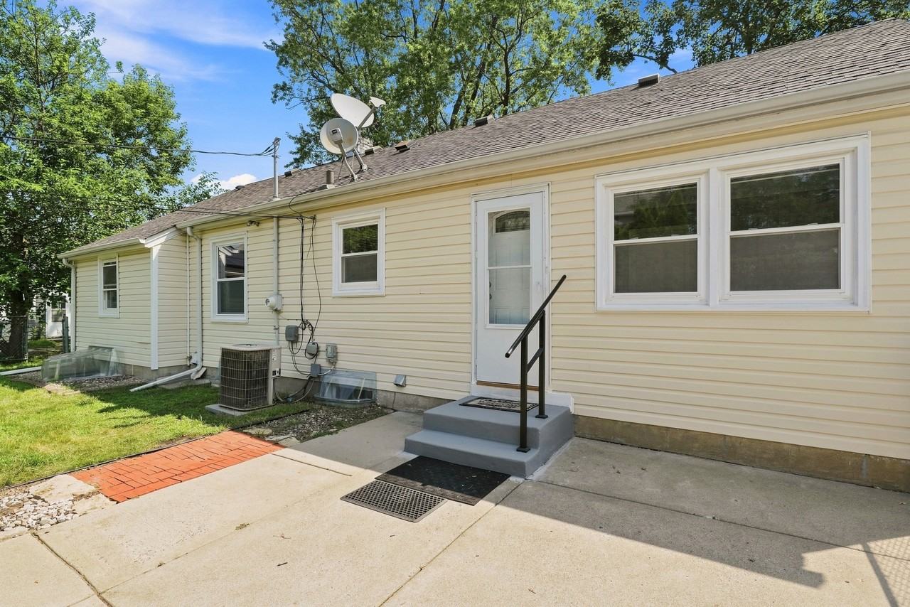 7620 Harriet Ave #NA - Photo 4 of 24