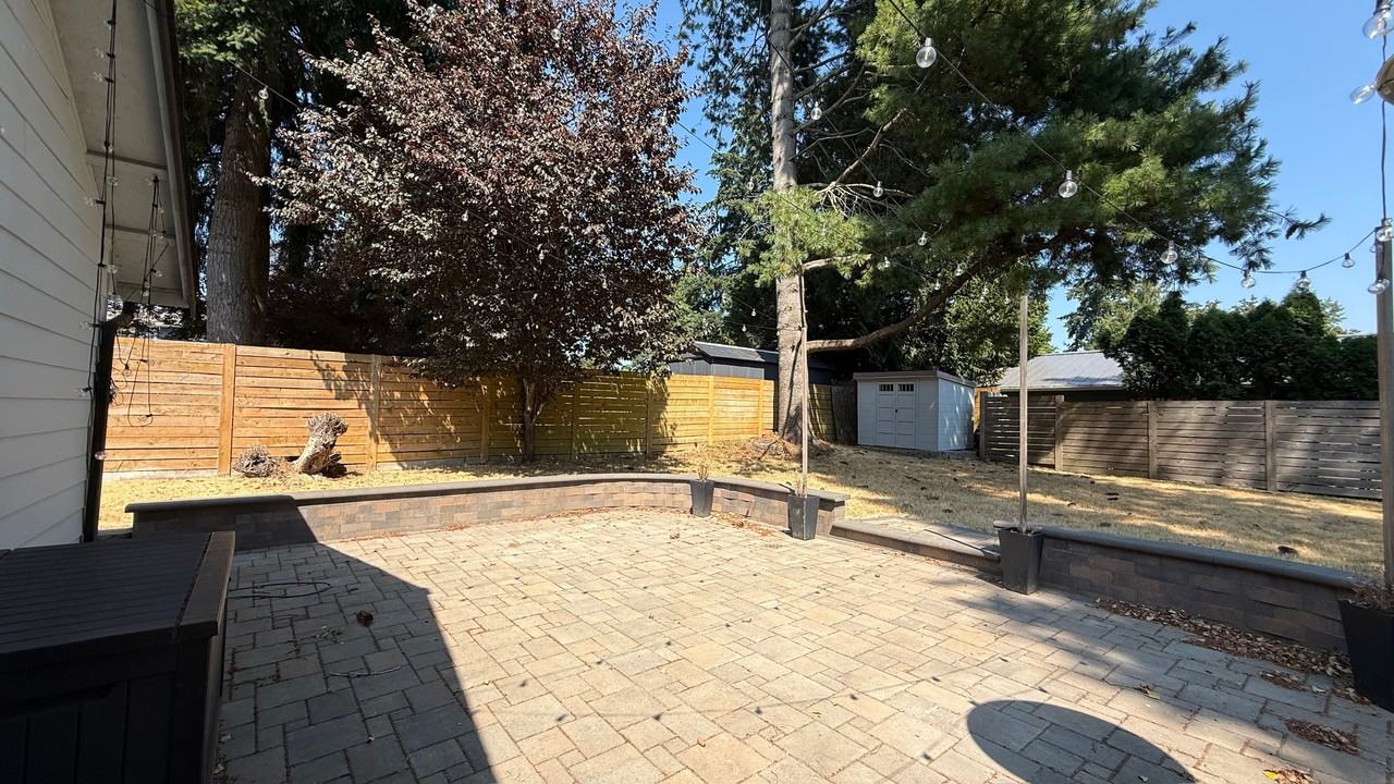 16004 25th Ave Ne #NA - Photo 2 of 19