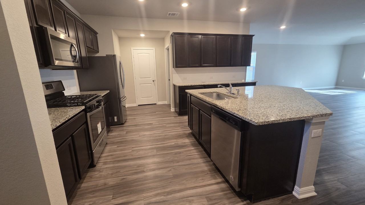 137 Arrowhead Vine St #NA - Photo 4 of 22
