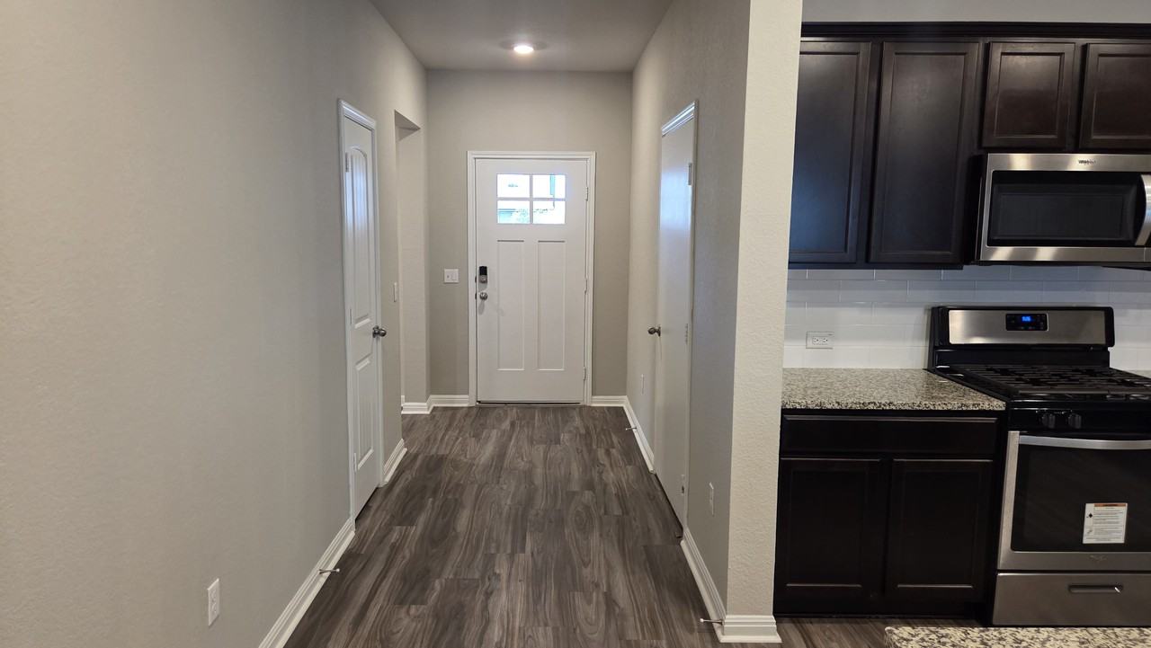 137 Arrowhead Vine St #NA - Photo 5 of 22