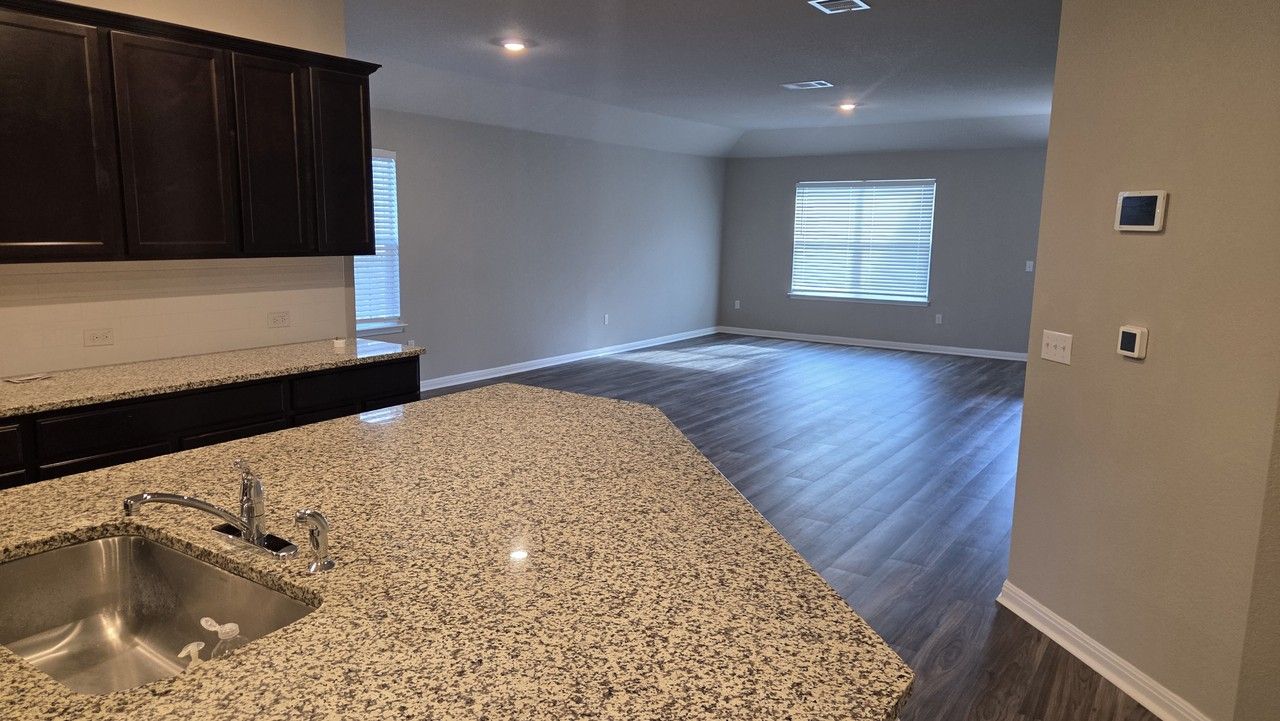 137 Arrowhead Vine St #NA - Photo 7 of 22