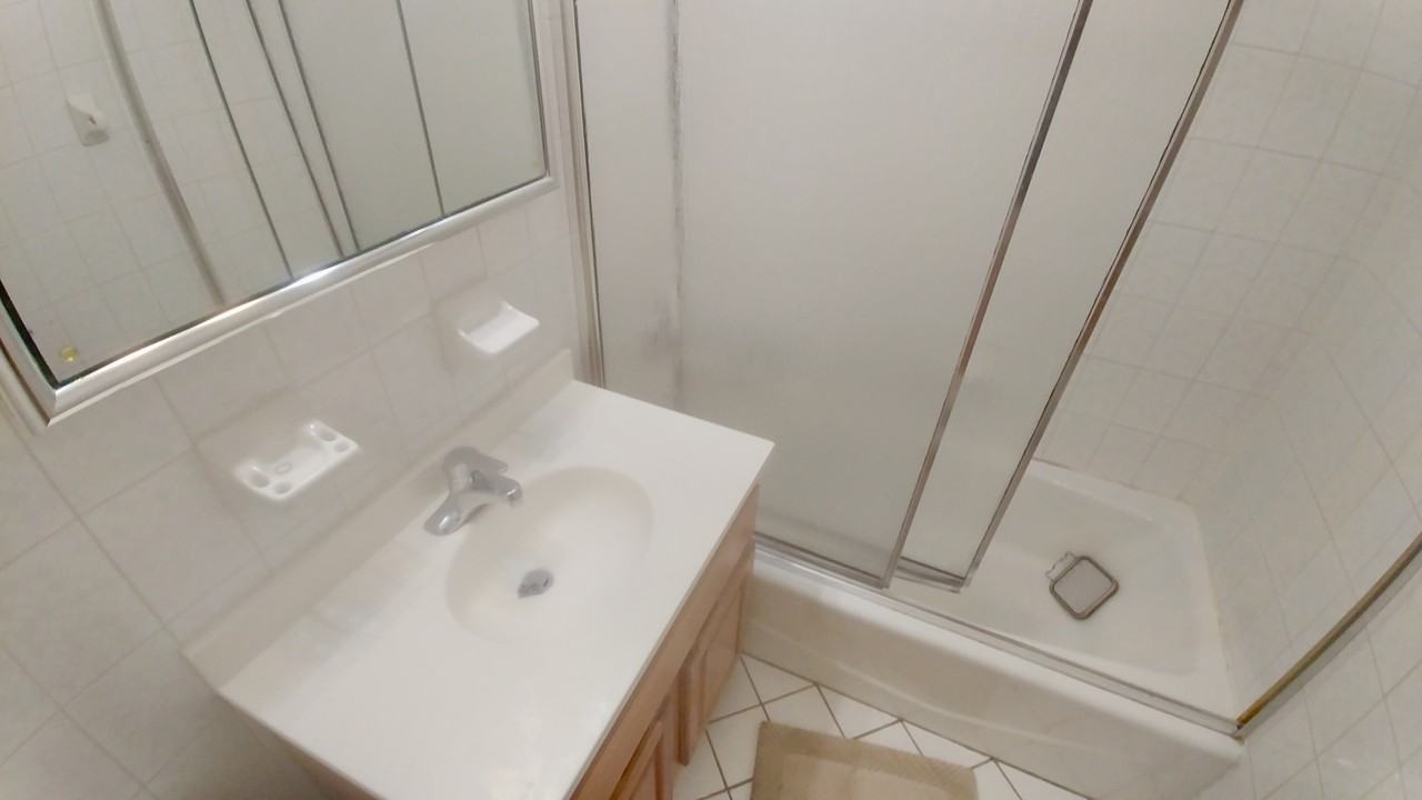 1055 Cortlandt Avenue - Photo 4 of 5