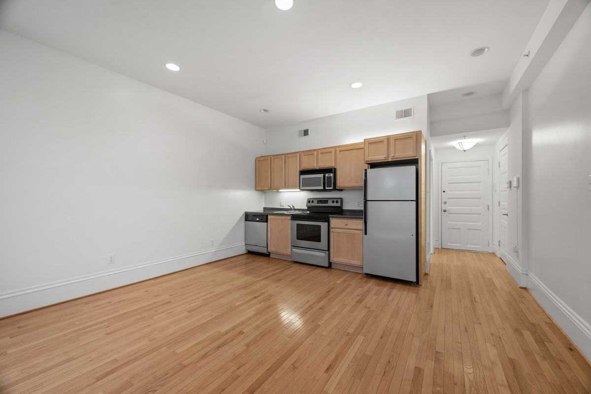 500 Shady Ave #22 - Photo 5 of 18