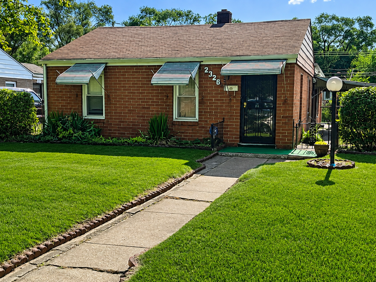 2326 Rhode Island St - Photo 3 of 15