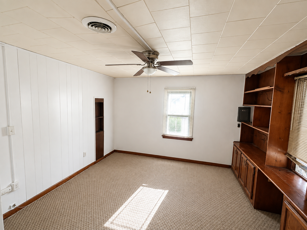 2326 Rhode Island St - Photo 7 of 15