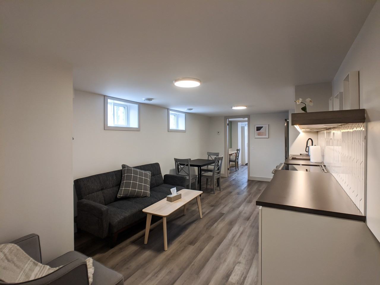205 Bathurst Street - Photo 4 of 12