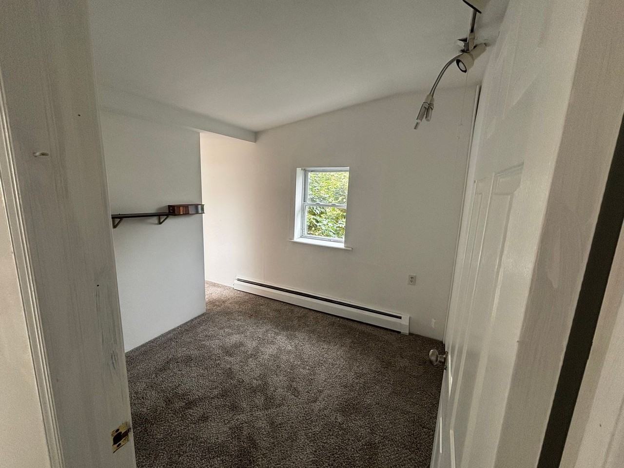 3916 Terrace St - Photo 7 of 18