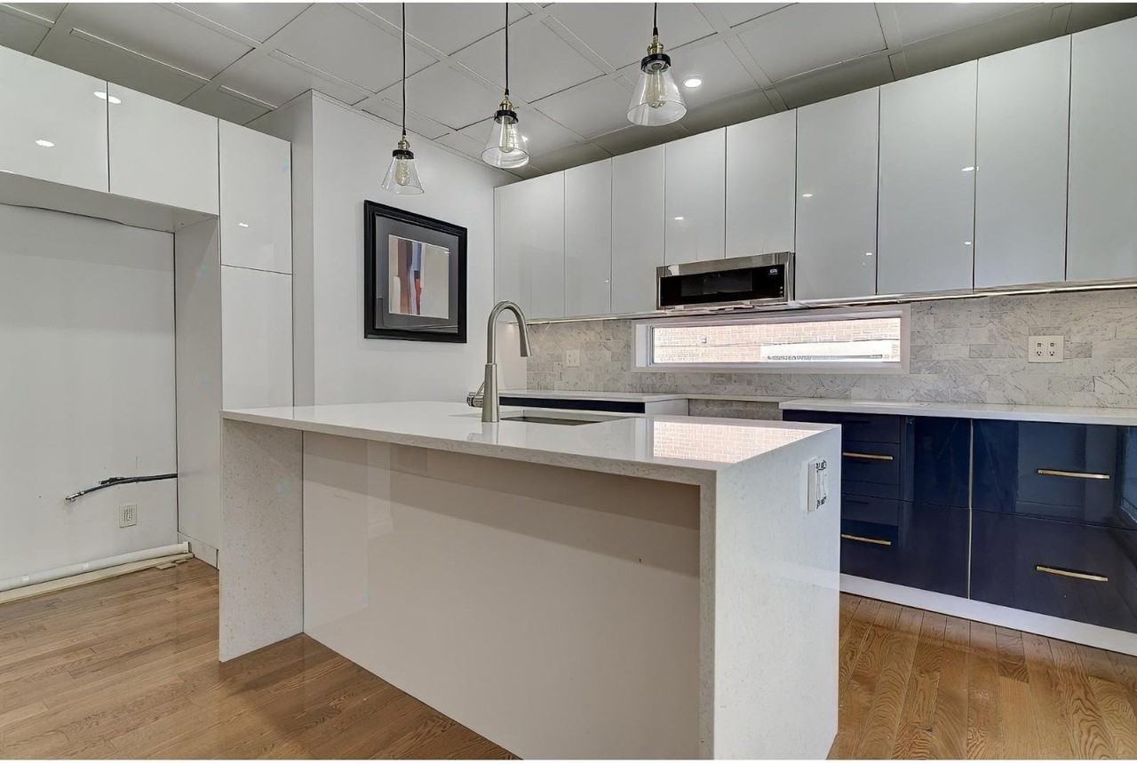 8955 Rue De Reims - Photo 2 of 12