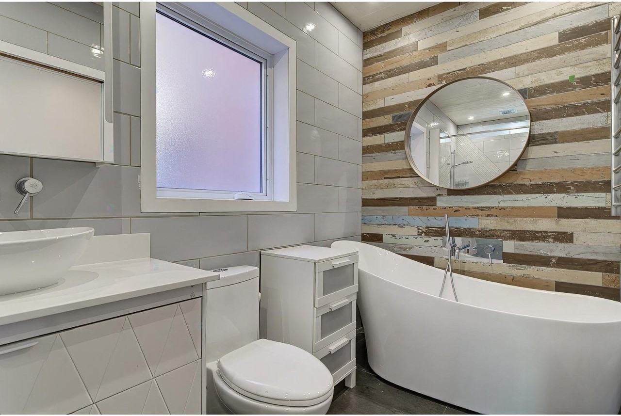 8955 Rue De Reims - Photo 7 of 12