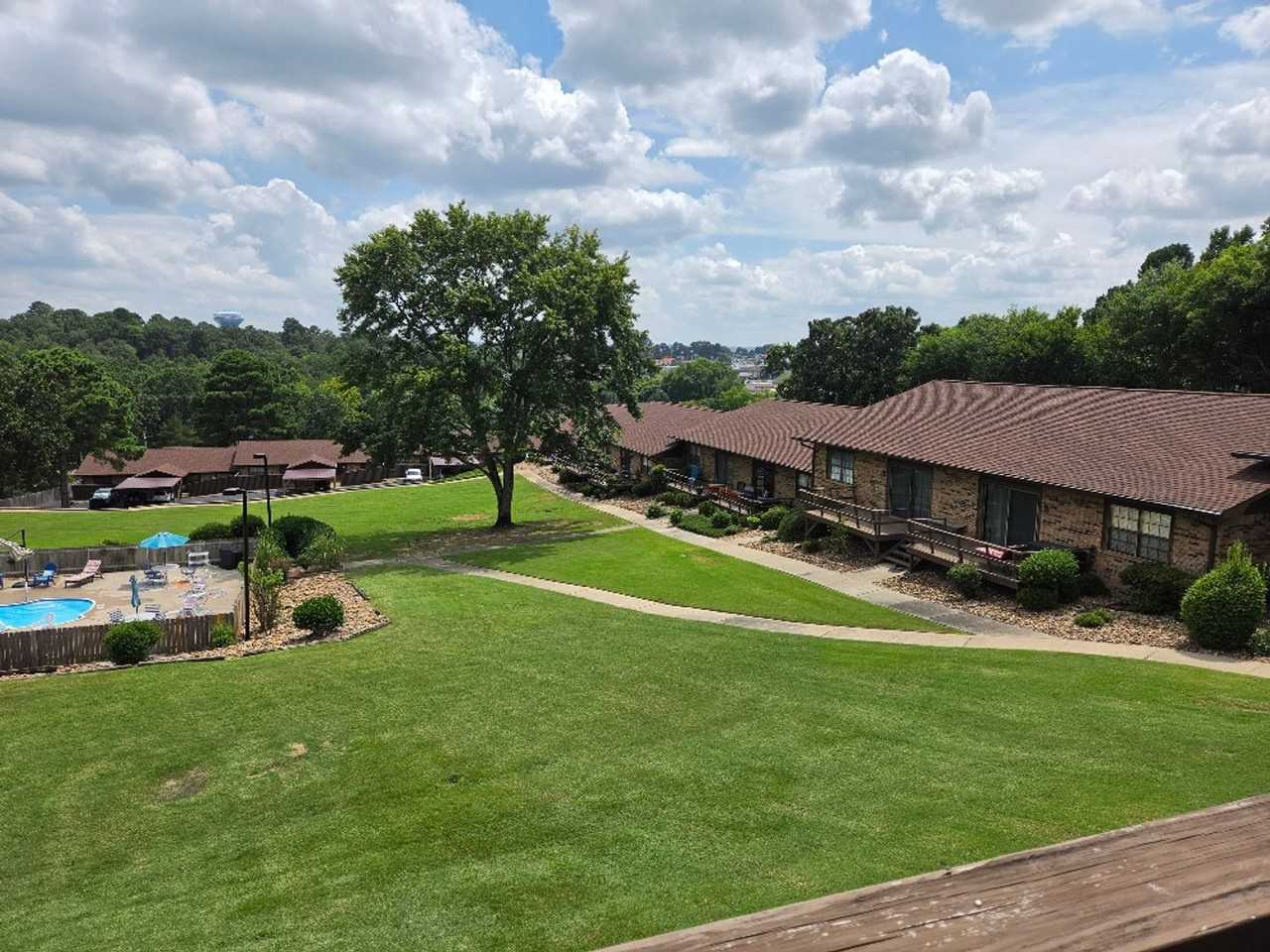210 Carl Dr #B4 - Photo 3 of 22