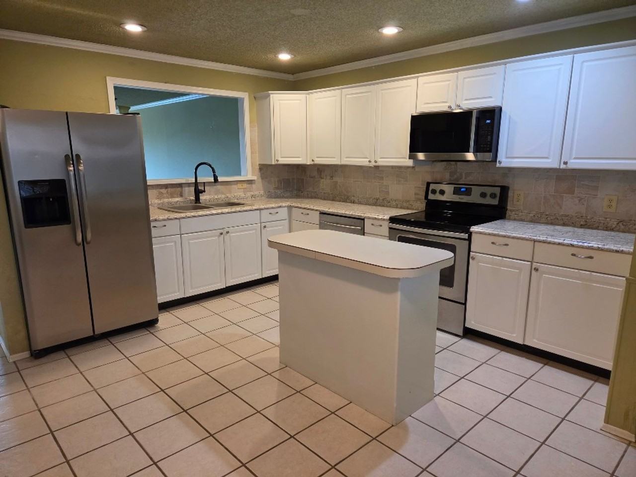 210 Carl Dr #B4 - Photo 7 of 22