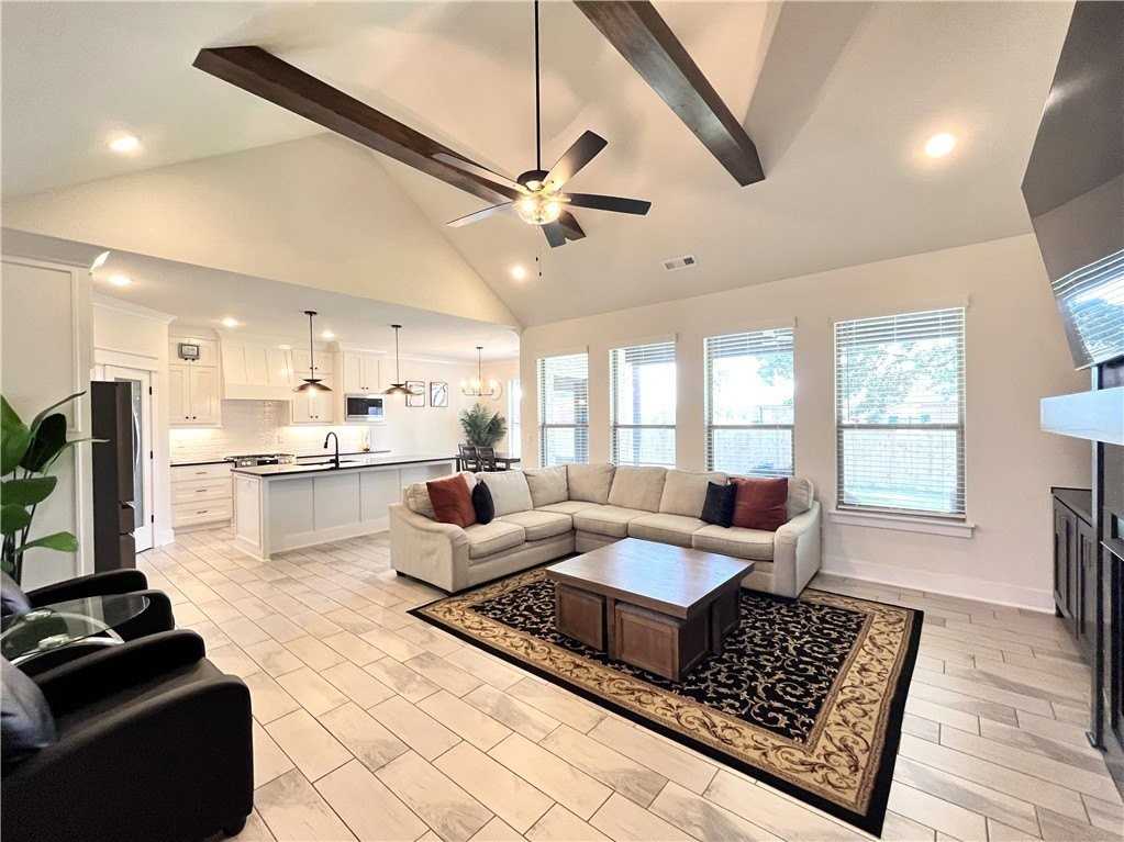2061 Larry Lane - Photo 5 of 27