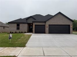 featured image of 2106 N Dagan St
