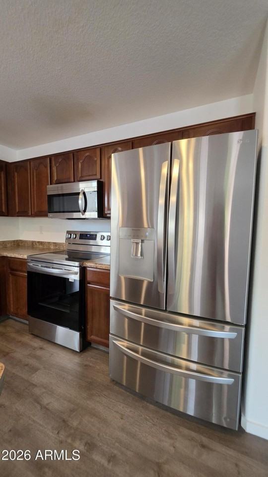 42065 W Hillman Dr - Photo 7 of 16
